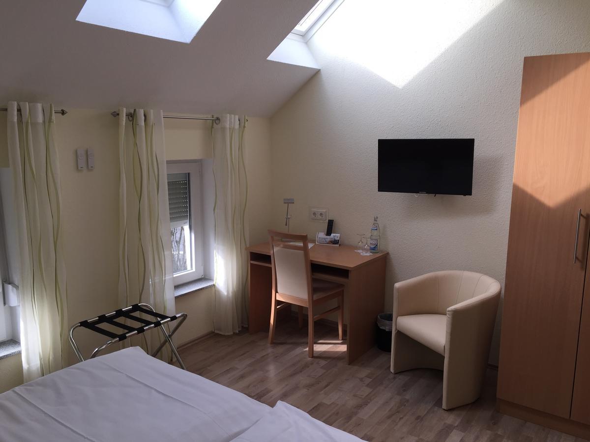 Pension Im Wirtshaus Himberg Bad Honnef Exterior foto