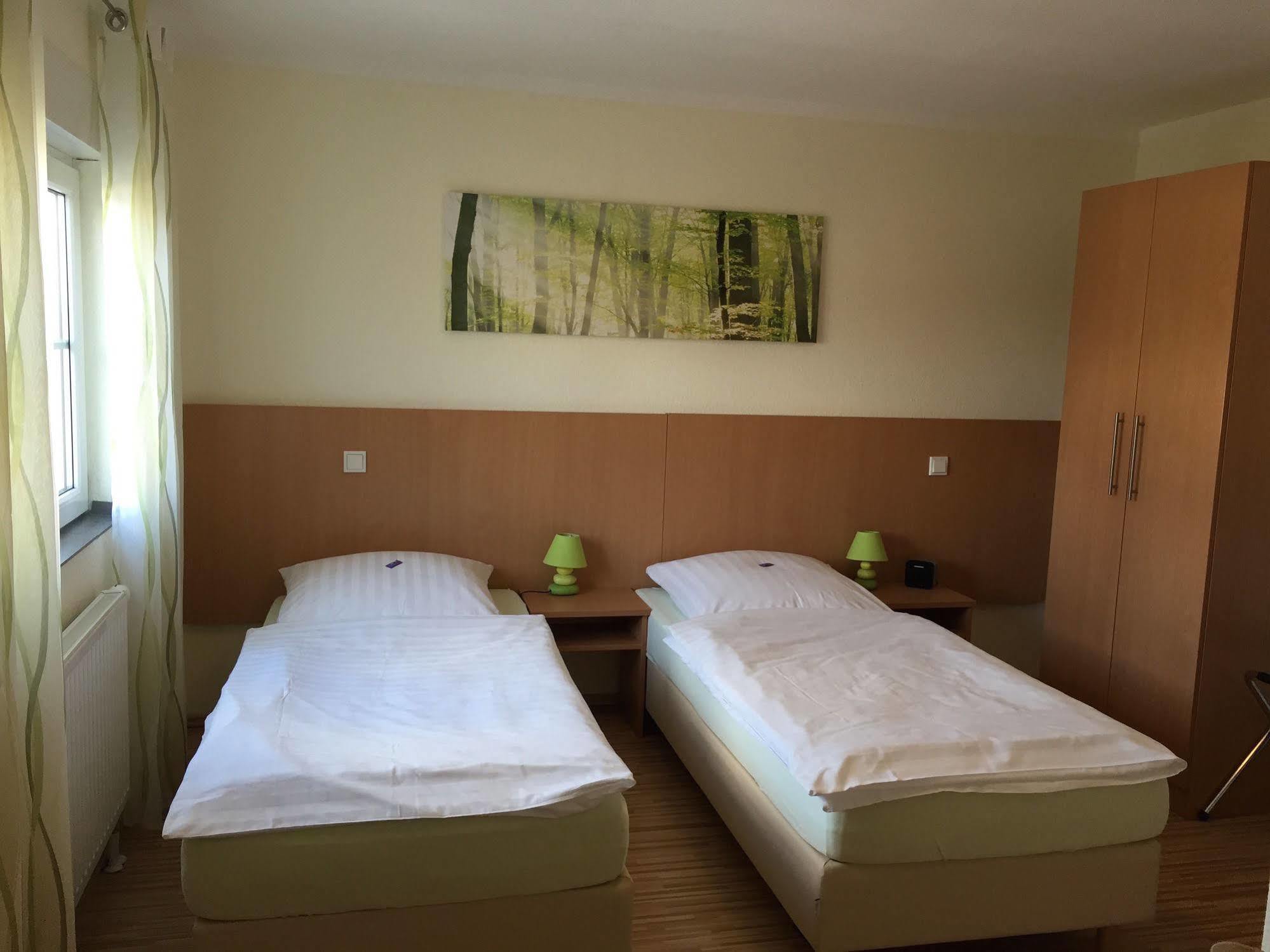 Pension Im Wirtshaus Himberg Bad Honnef Exterior foto